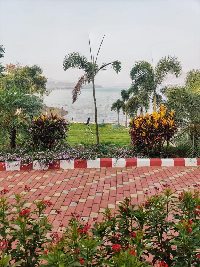 Sunshine Resort Pune Exterior photo